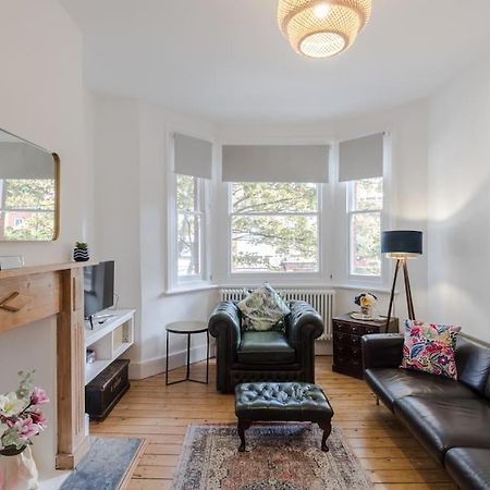The Oval Abode Appartement Londen Buitenkant foto